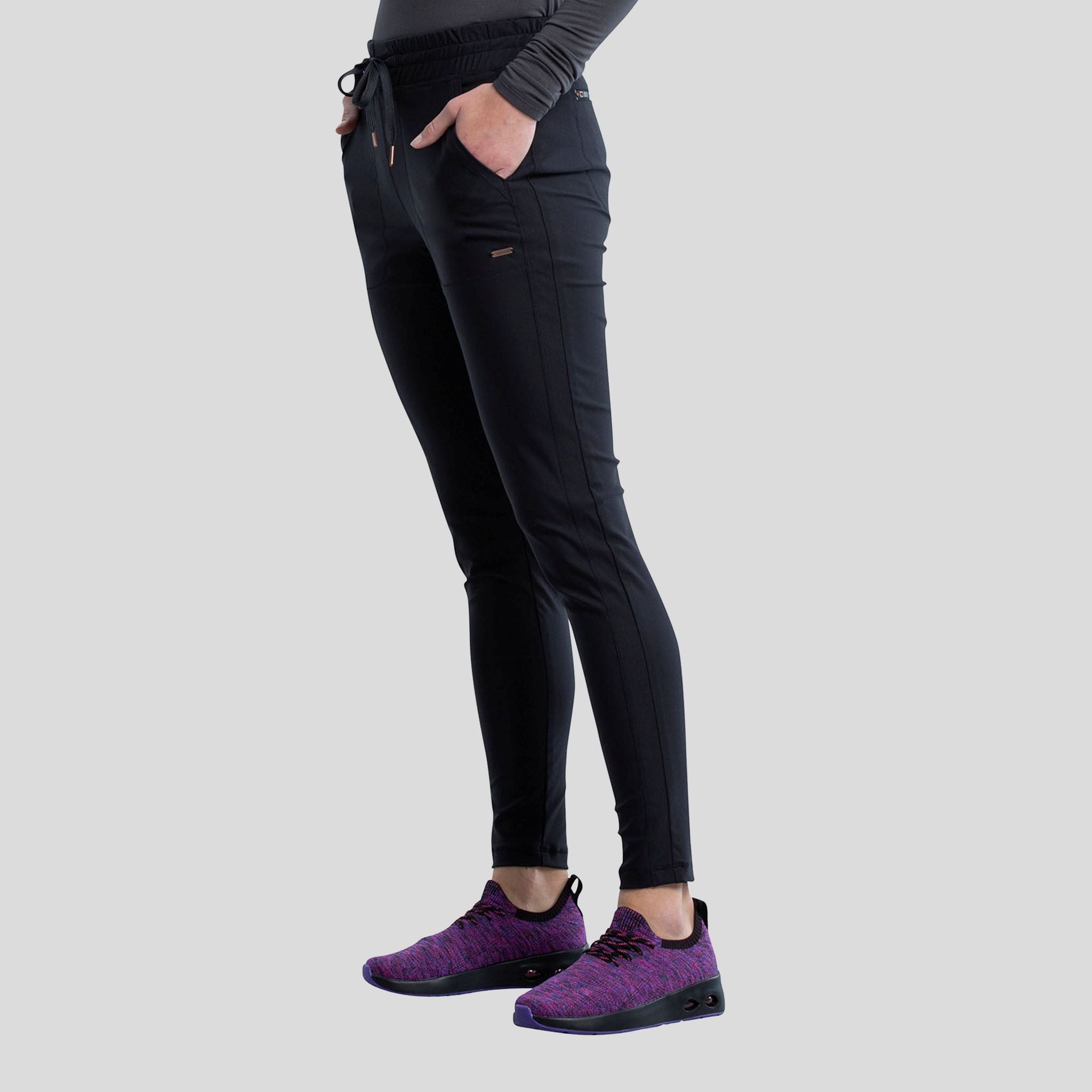 CHEROKEE_CK840_BLACK_LEFT