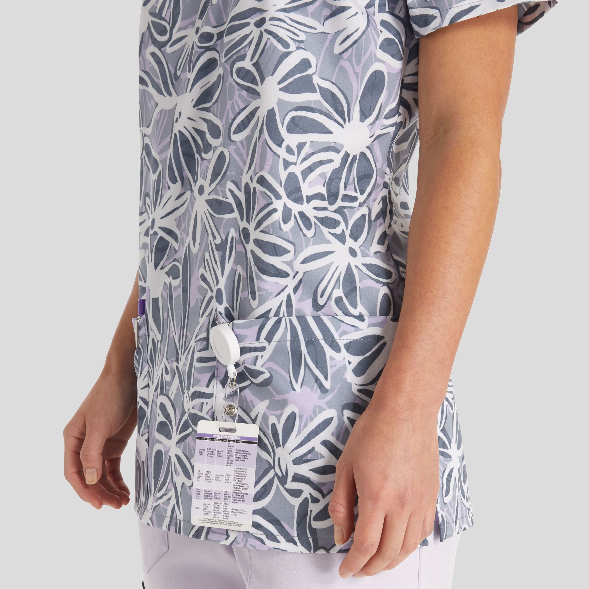 Lazy Daisies Print Scrub Top