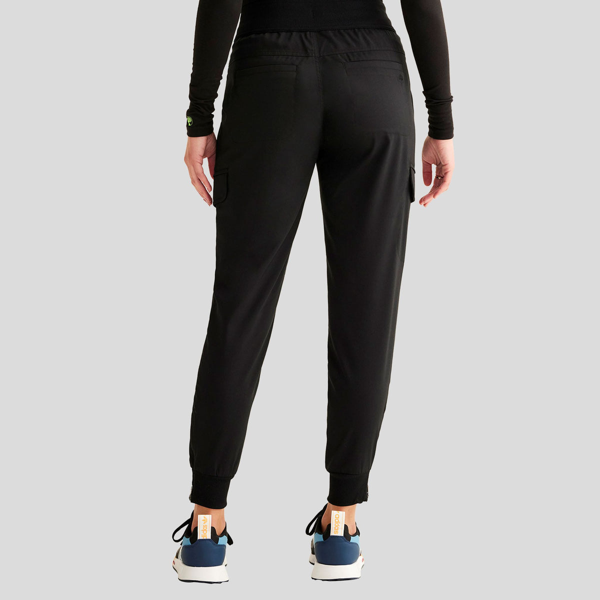HEH_HEALINGHANDS_KYLINJOGGER_HH203_BLACK_BACK
