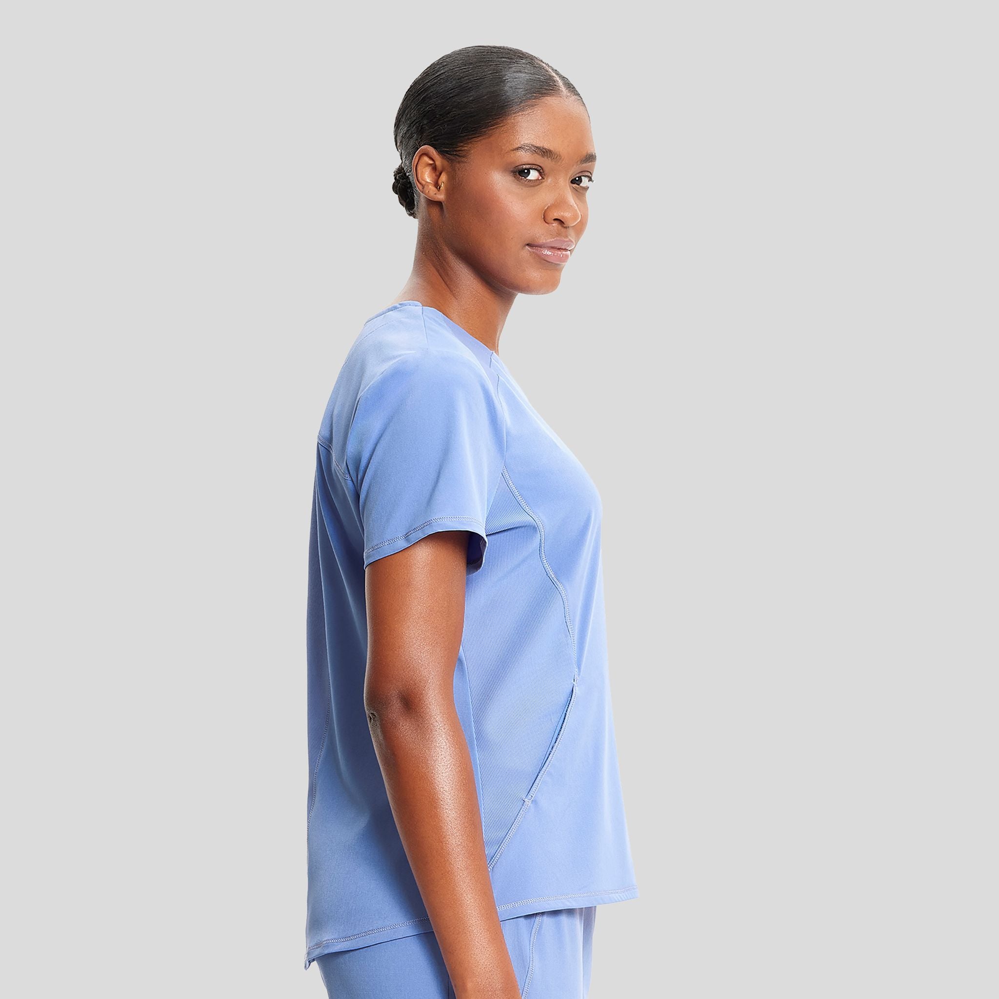 IN_INFINITY_GNR8_VNECKTOP_620A_CIEL_RIGHT2