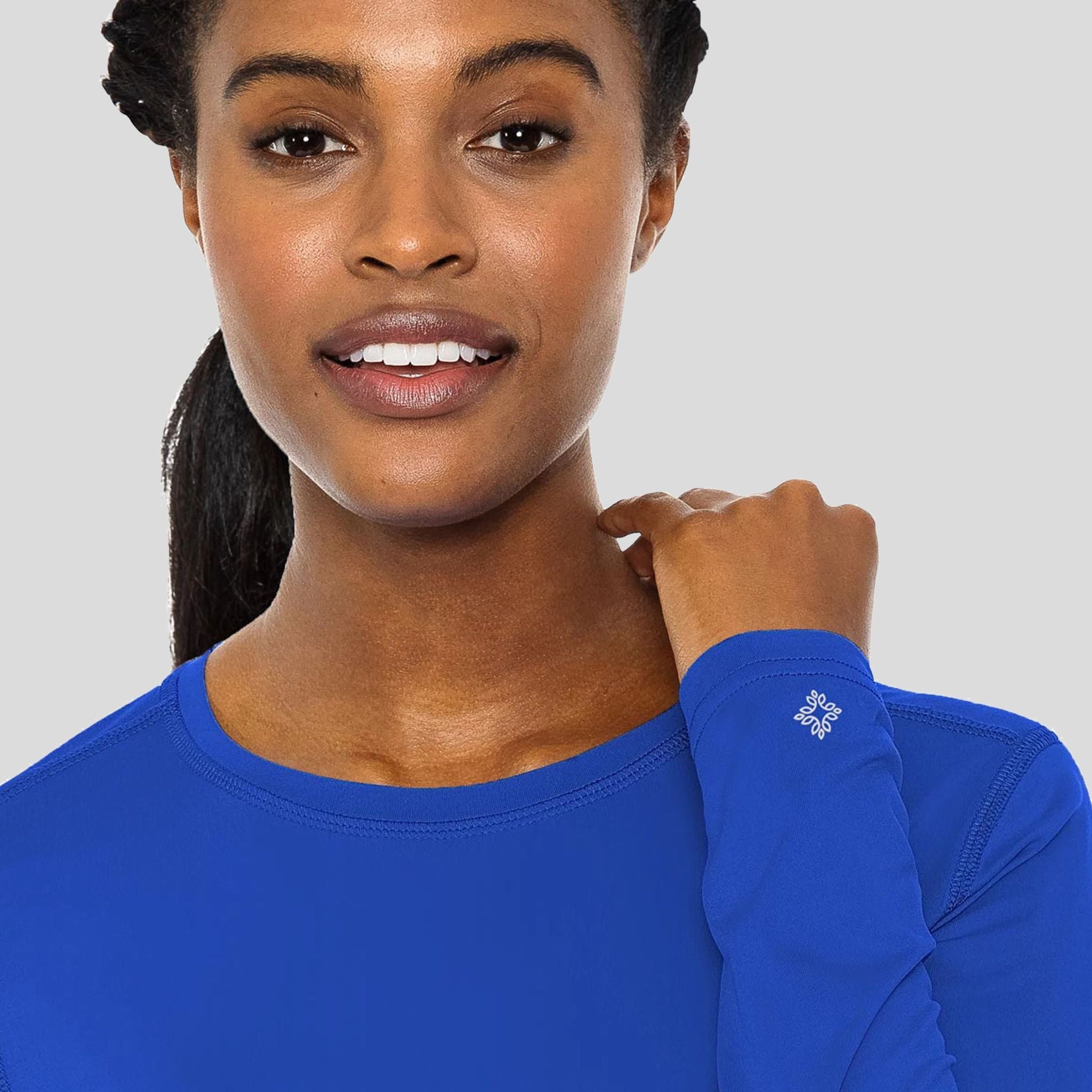 MedCouture_Layer_8499_royal_detail