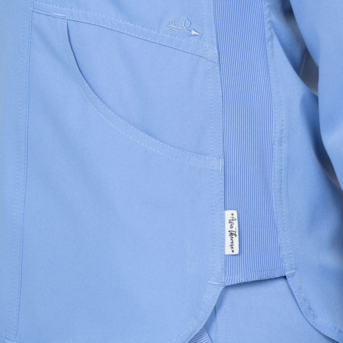 Zavate_AvaTherese_2022_ciel_detail